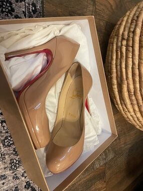 Christian Louboutin Nude Patent Platform Stiletto Pumps - Women's High Heels